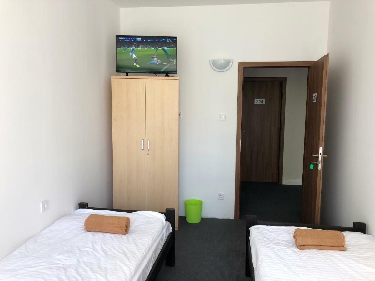 Central Budget Hotel 2*